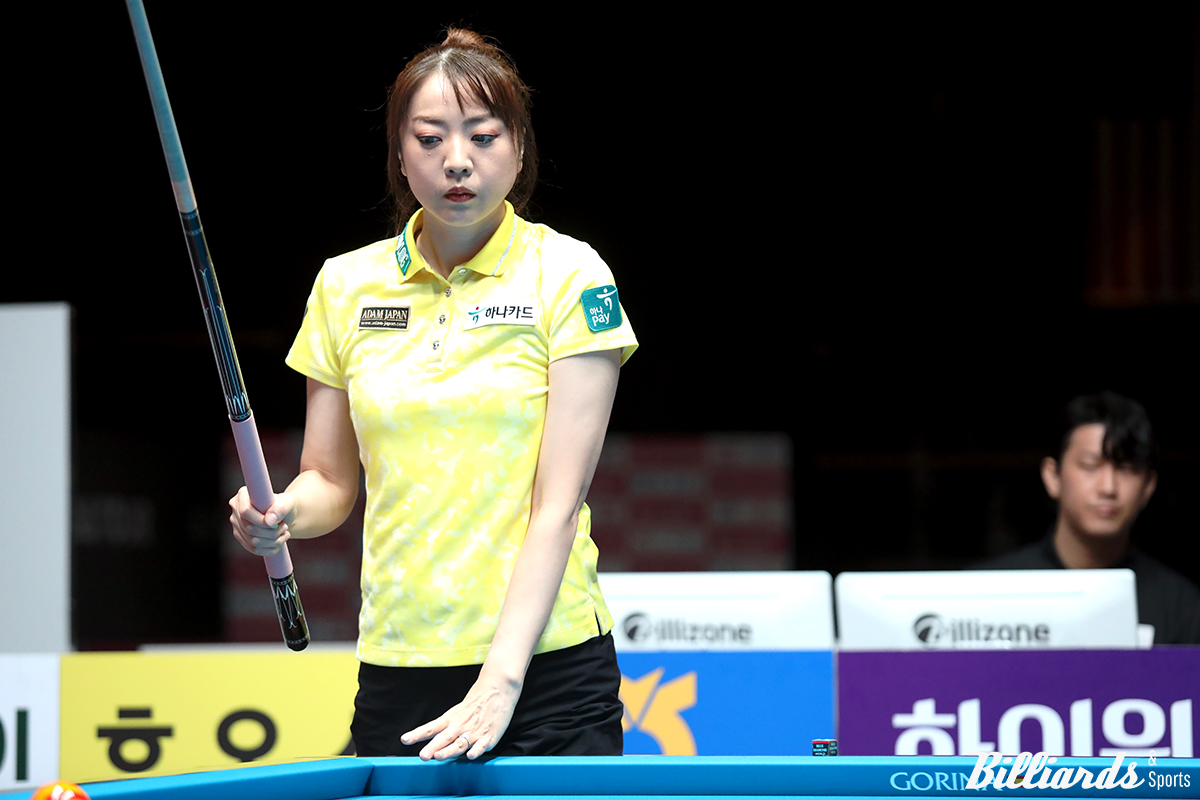 여자 프로당구(LPBA) 투어를 우승한 사카이 아야코(하나카드)는 화려한 뱅크 샷 플레이로 당구 팬들을 매료시켰다.  사진=빌리어즈앤스포츠 DB