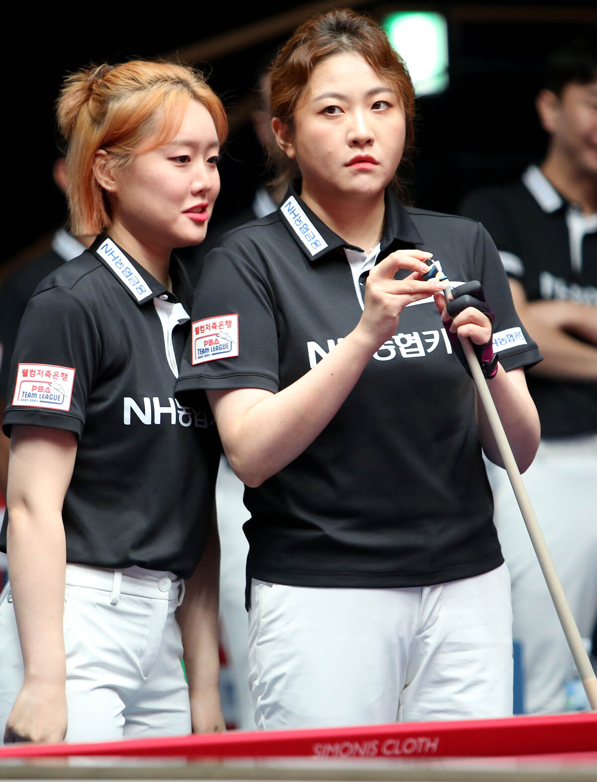 2세트 여자복식전에서 7승 1패를 거둔 NH농협카드 김보미(왼쪽)와 김민아.