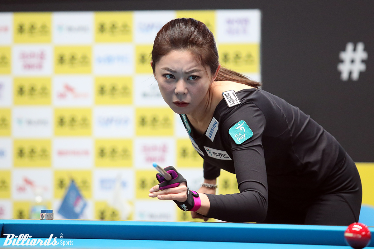 '프로당구 여제' 김가영(하나카드)은 애버리지 1.471을 기록하며 64강전을 승리, 32강에서 오지연과 16강 진출을 다투게 됐다.