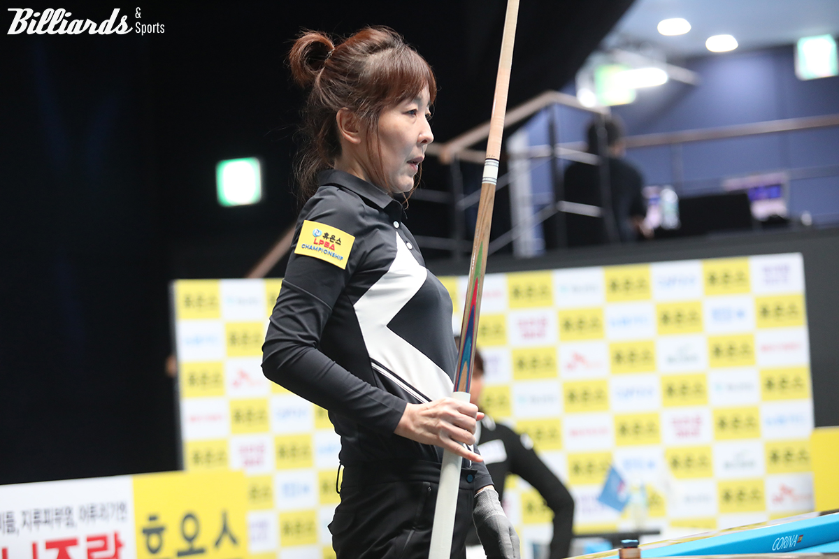 64강에서 스롱을 1점 차로 꺾고 32강에 진출한 이은희.