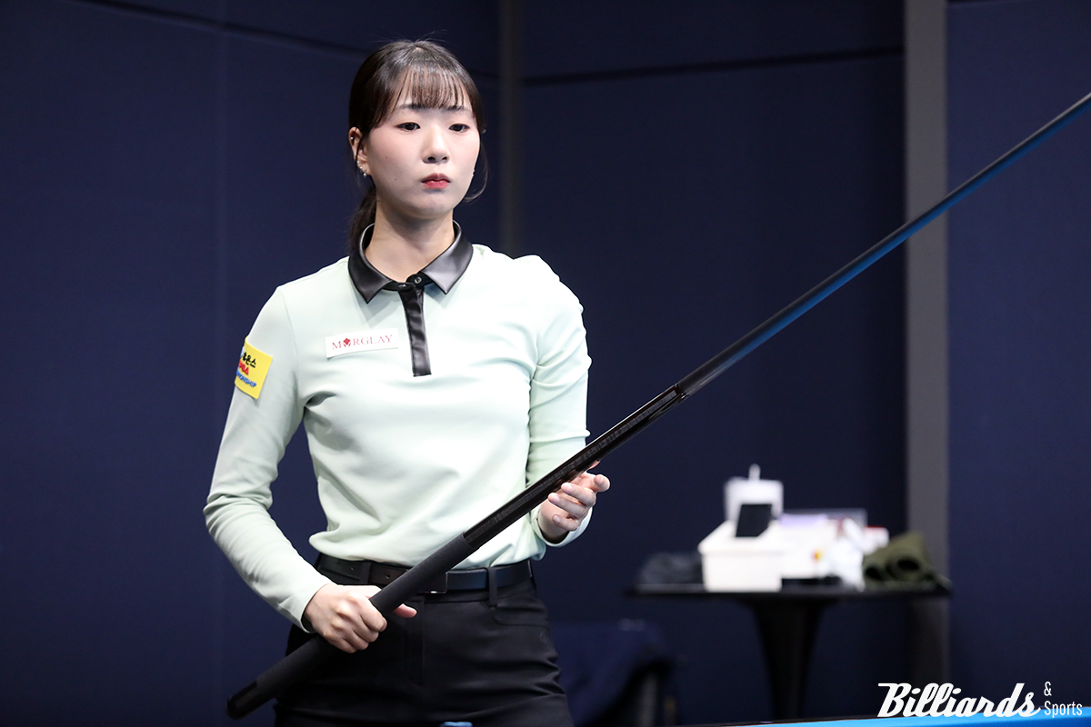 천신만고 끝에 32강전을 승리한 전어람은 16강에서 백민주(크라운해태)와 8강행을 다툰다.