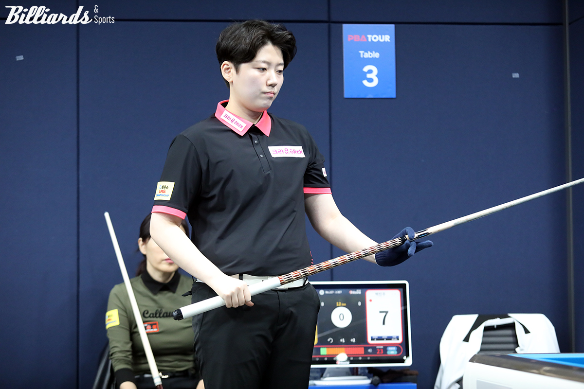 3차 투어 우승자 백민주(크라운해태)는 16강에서 극적으로 살아남아 8강에 진출했다.