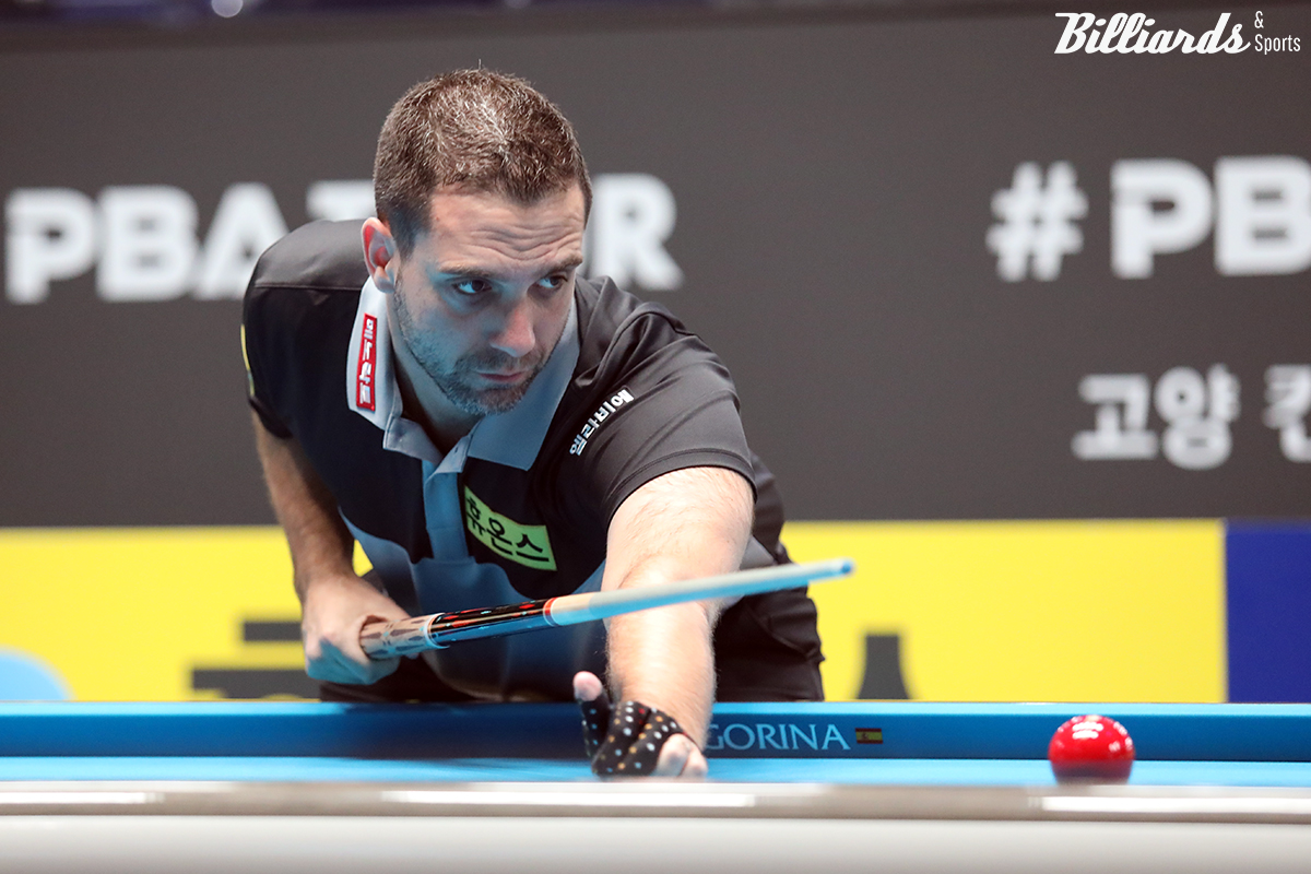 '퍼펙트가이' 하비에르 팔라존(휴온스)은 애버리지 2.045로 이창보를 세트스코어 3 대 0으로 꺾었다.