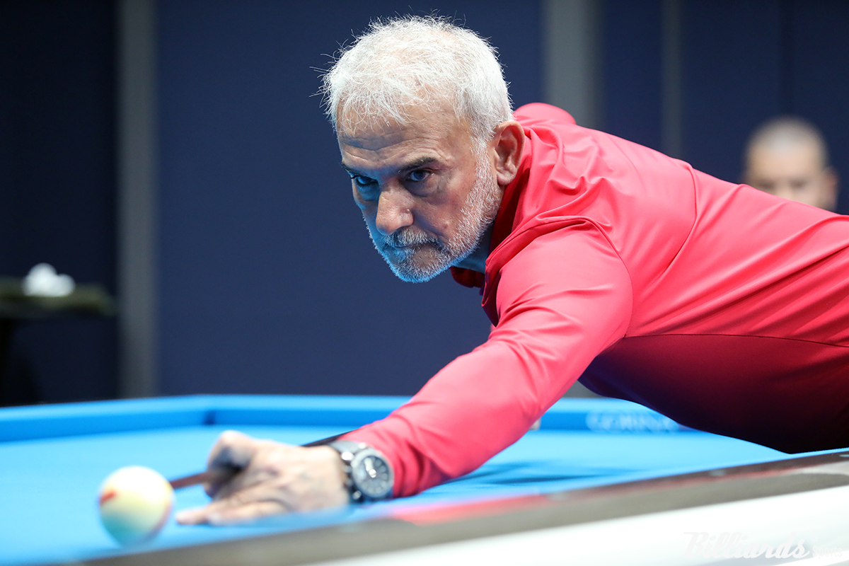 1962년생 한국의 최재동과 동갑내기 아드난 윅셀(튀르키예)이 '휴온스 PBA 챔피언십' 64강전에서 우승후보 중 한 명인 비롤 위마즈(웰컴저축은행)를 세트스코어 3 대 0으로 완파했다.   사진=고양/이용휘 기자