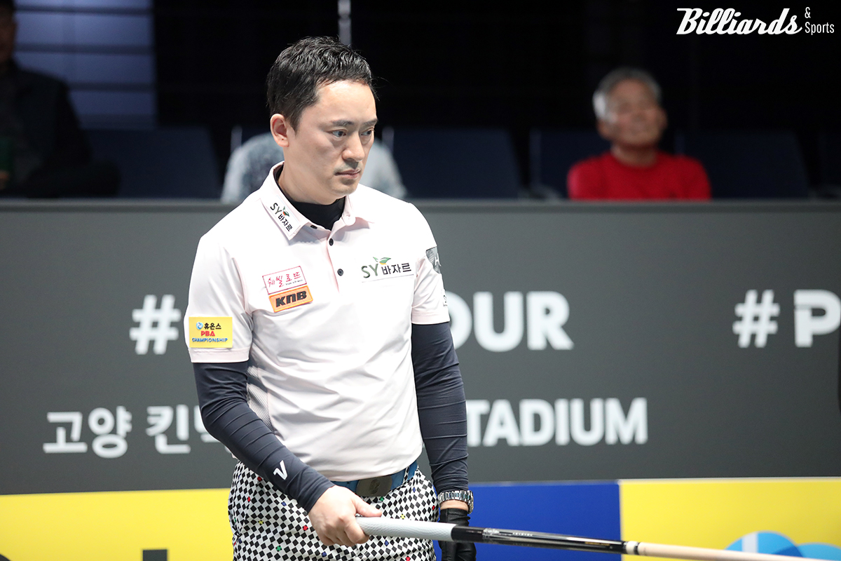 '황태자' 황득희(에스와이)가 '휴온스 PBA 챔피언십' 32강전에서 아쉽게 1점 차로 석패했다.  사진=고양/김민영 기자