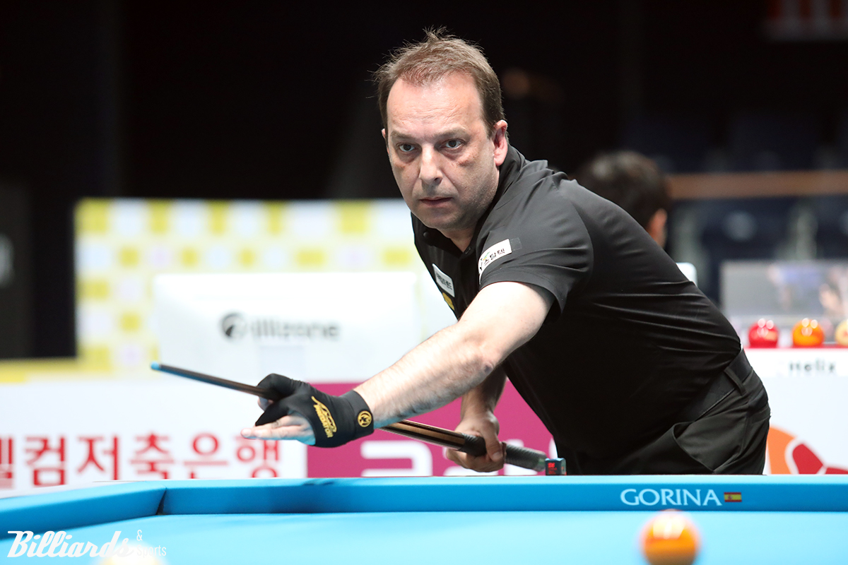 산체스는 다 이겼던 두 세트를 모두 14:15로 역전패하면서 아쉽게 패했다.