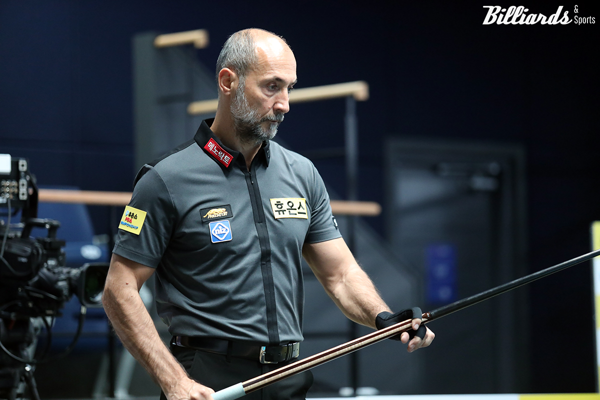 사이그너는 세트스코어 0-2에서 3세트도 12:14로 뒤져 패배 일보 직전에 몰렸지만, 막판에 3점타가 터지면서 겨우 한 세트를 만회했다.