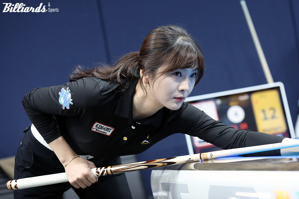 지난 5차 투어 '휴온스 챔피언십' 준우승자 김상아는 28이닝 만에 22:15로 이희선을 꺾고 32강에 올라갔다.