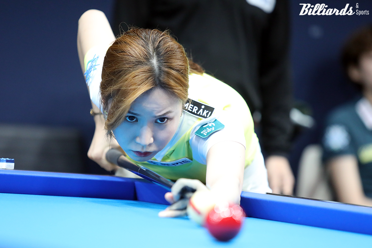 2세트 탈락 일보 앞에서 기사회생하며 살아난 김진아(하나카드)는 16강에서 한슬기와 8강 진출을 다툰다.