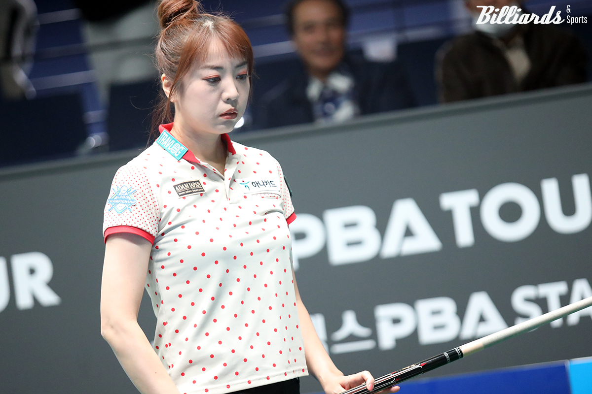 장가연(휴온스)을 세트스코어 2-0으로 완파한 사카이 아야코(하나카드).