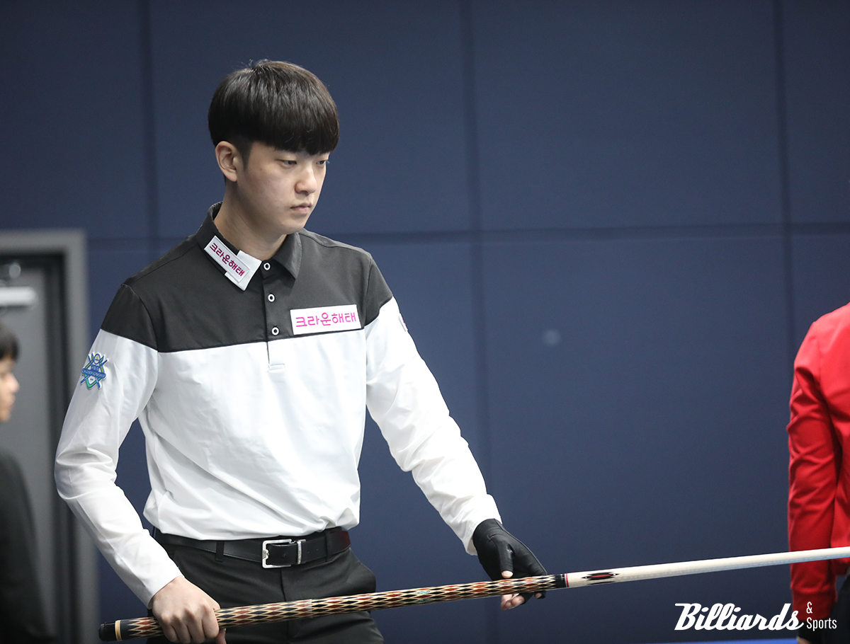 구민수와 128강전 대결 중인 김태관. 사진=고양/김민영 기자