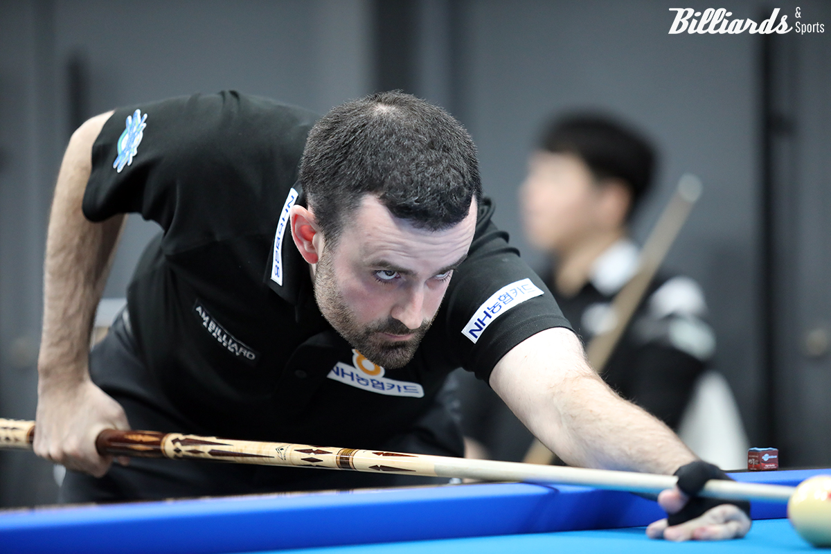 안토니오 몬테스(NH농협카드)는 128강전에서 김경민에게 먼저 두 세트를 내주고 동점과 역전에 성공하며 승부치기에서 승리를 거두고 64강에 진출했다.  