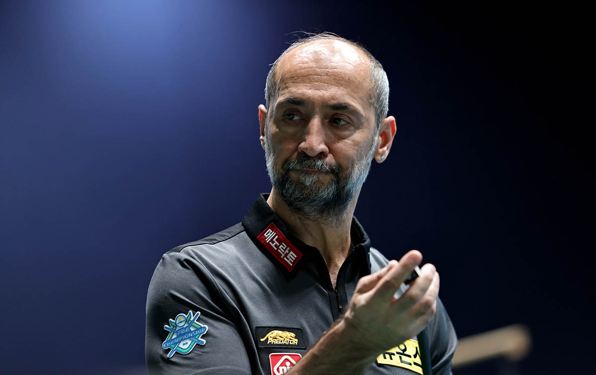 '개막전 우승자' 세미 사이그너(휴온스)가 'NH농협카드 PBA 챔피언십' 32강전에서 한국의 최원준에게 세트스코어 0-3으로 패해 탈락했다.   사진=PBA 제공