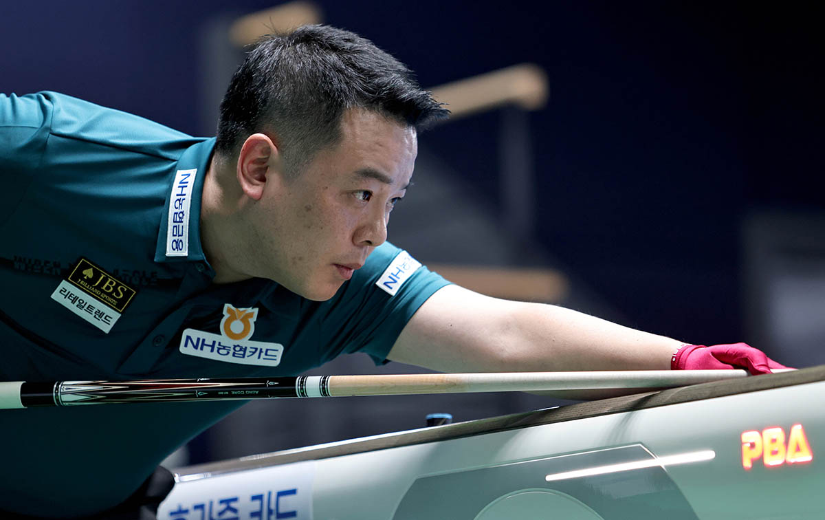 조재호(NH농협카드)는 베트남의 응우옌프엉린(하이원리조트)과 세트마다 치열한 난타전을 벌였으나 1, 2세트를 먼저 빼앗기고 어려운 승부를 이어간 끝에 세트스코어 1-3으로 져 탈락했다.