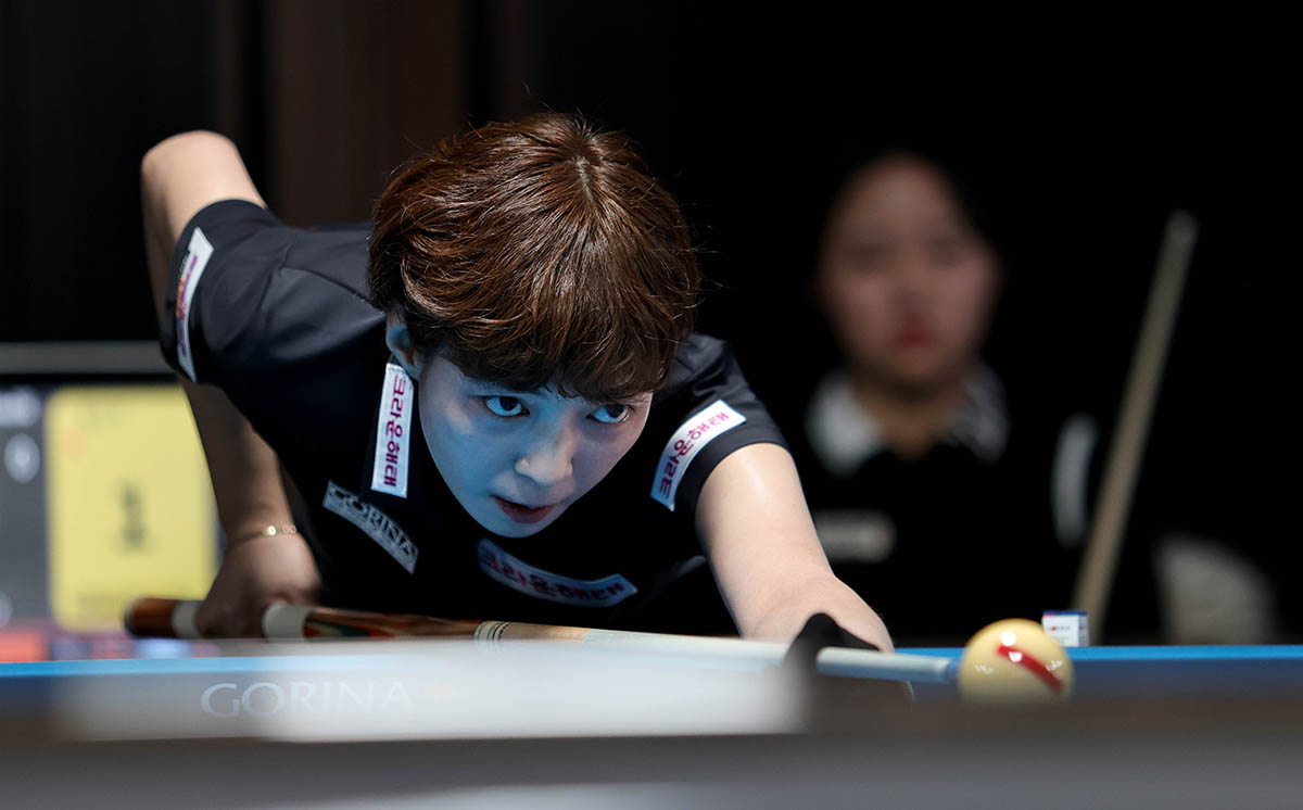 임정숙(크라운해태)은 애버리지 1.100으로 황민지를 꺾고 16강에 진출했다.