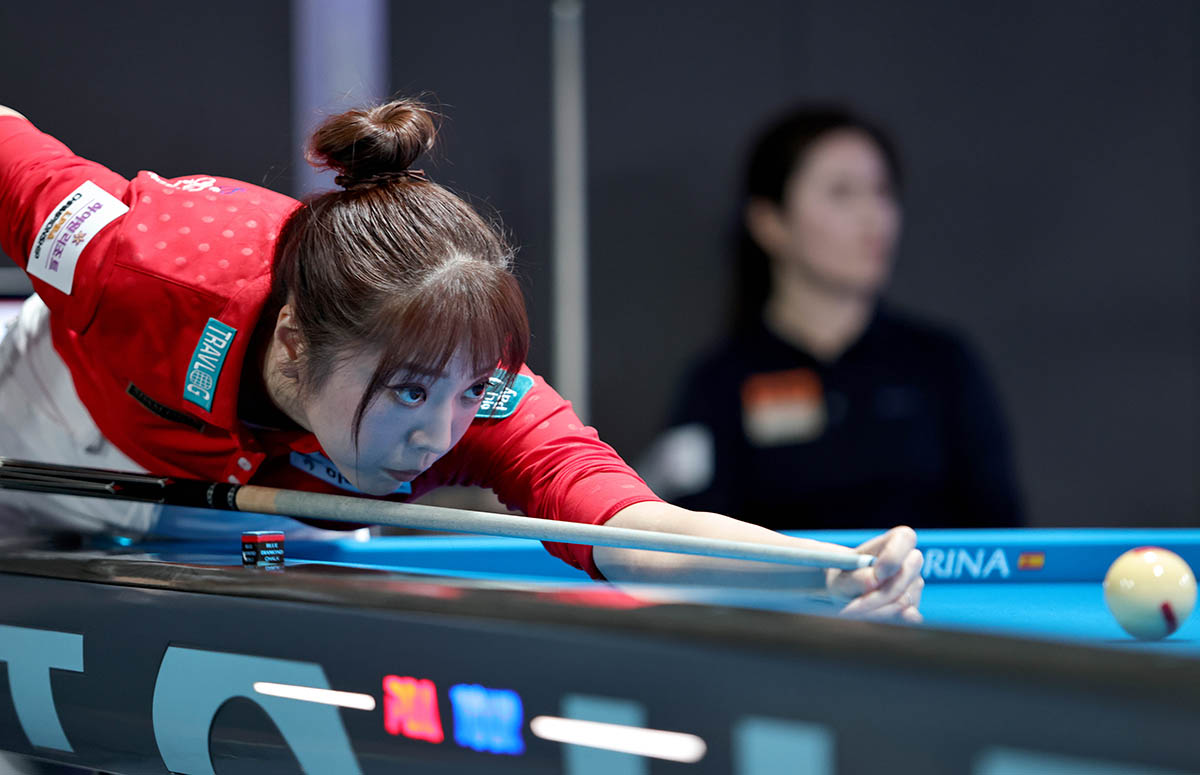 사카이 아야코(하나카드)는 윤경남을 세트스코어 2-1로 꺾고 16강에 진출했다.