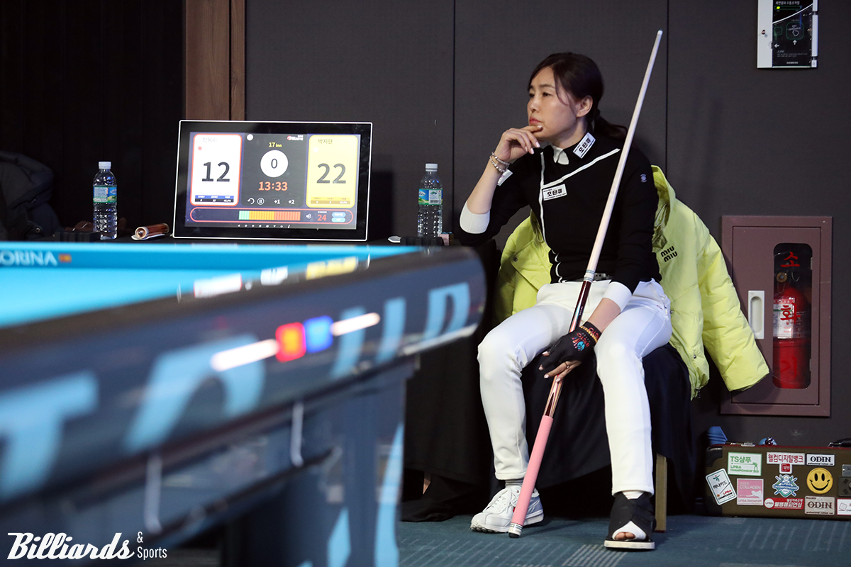 다음 64강전에서도 박지현은 장혜리를 상대로 22:12로 앞서며 하이런 7점, 애버리지 1.000으로 승리하는 투혼을 발휘했다.