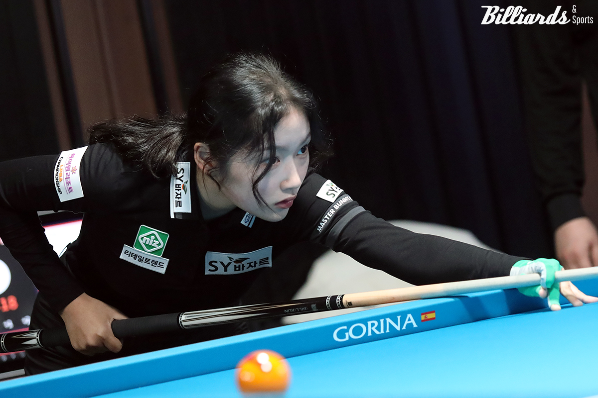 '바자르 여왕' 한지은(에스와이)이 여자 프로당구 시즌 7차 투어 '하이원리조트 LPBA 챔피언십' 16강전에서 '당구 여제' 김가영(하나카드)에게 역전승을 거두며 8강에 진출했다.  사진=정선/이용휘 기자
