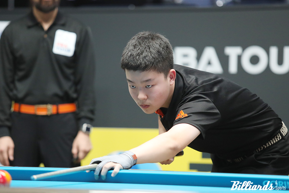 김영원은 이번 시즌 1부 투어 '휴온스 챔피언십'에서 에디 레펀스를 세트스코어 3-1로 꺾는 역대급 이변을 연출했다.