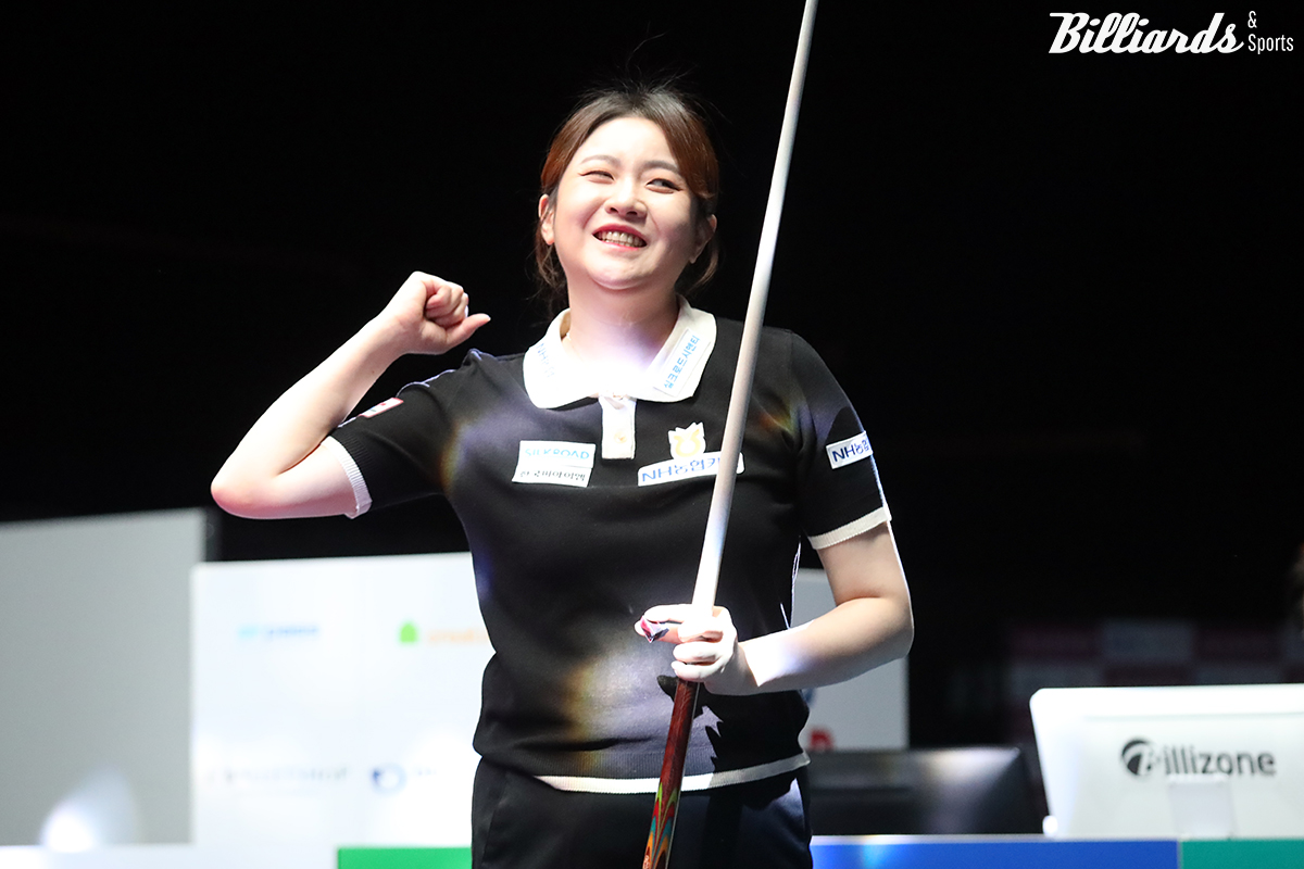 결승에서 마지막 챔피언십 포인트를 득점하고 기뻐하는 김민아.