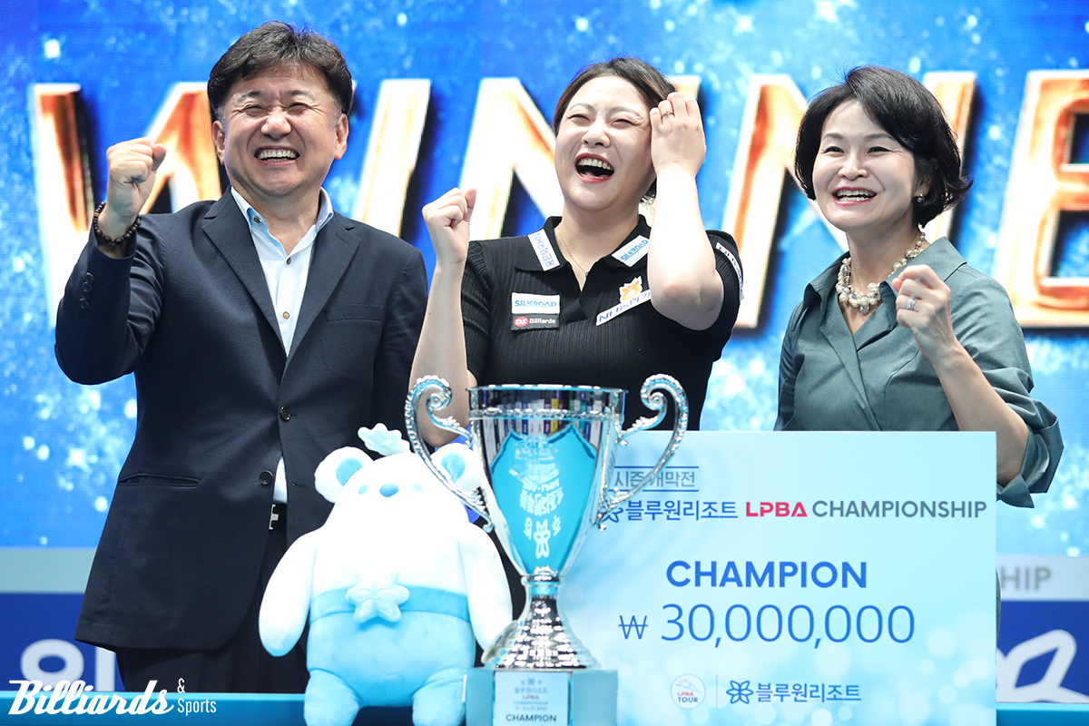 이번 시즌 처음으로 1000만원 증액된 여자부 우승 상금 3000만원을 차지한 김민아. 