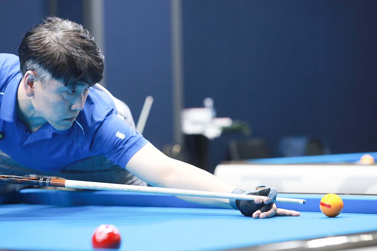 이영주. 큐스쿨 2라운드 2일차 첫 경기에서 이영주와 이충복은 서로를 넘어서야 한다.