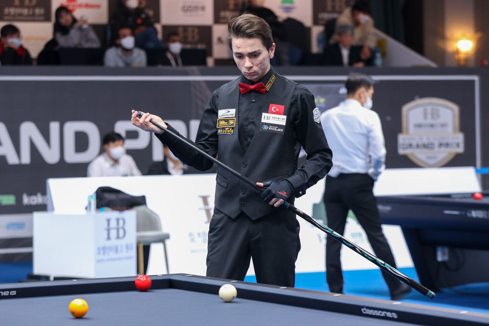 18세의 '튀르키예 3쿠션 기대주' 부라크 하샤쉬도 PBA 이적을 선언했다.