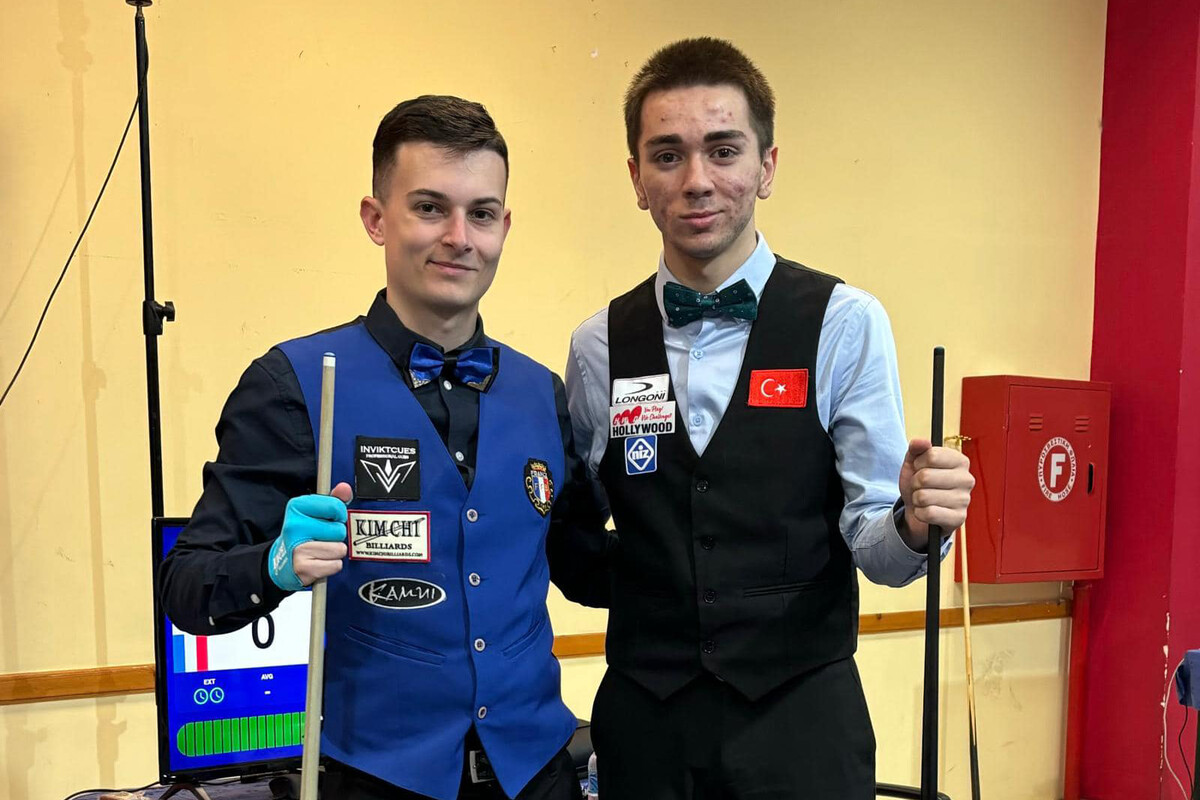 결승전 경기를 앞둔 막심 파나이아(왼쪽)와 부라크 하샤쉬(오른쪽).