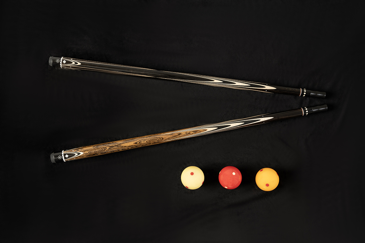 페이스리프트된 플러스 11 흑단과 보코테 버전.