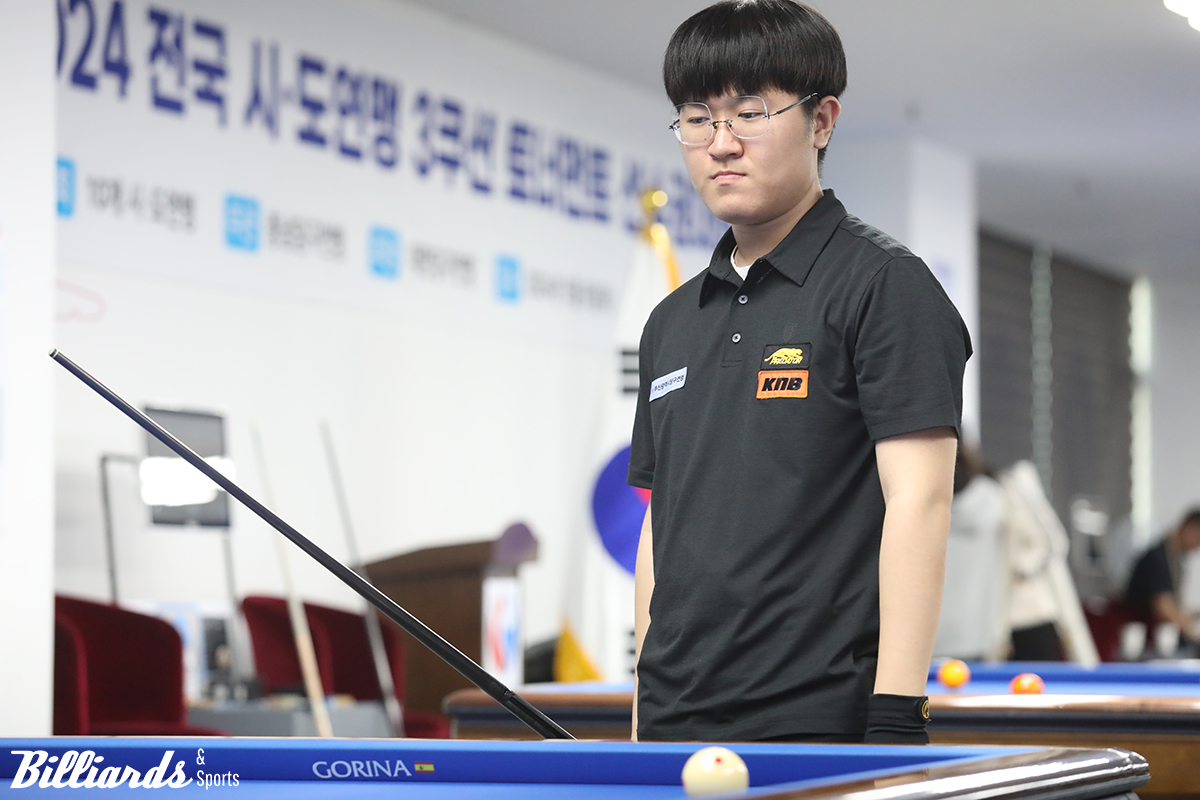 32강에서 안지훈을 꺾고 16강에 오른 김건윤.