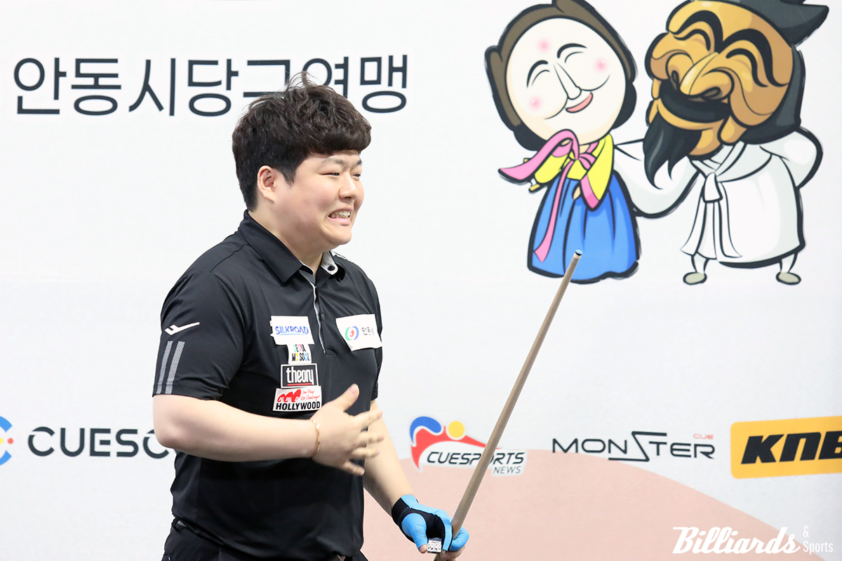 극적인 역전승을 거둔 조명우가 가슴을 쓸어내리며 안도하고 있다. 사진=안동/이용휘 기자