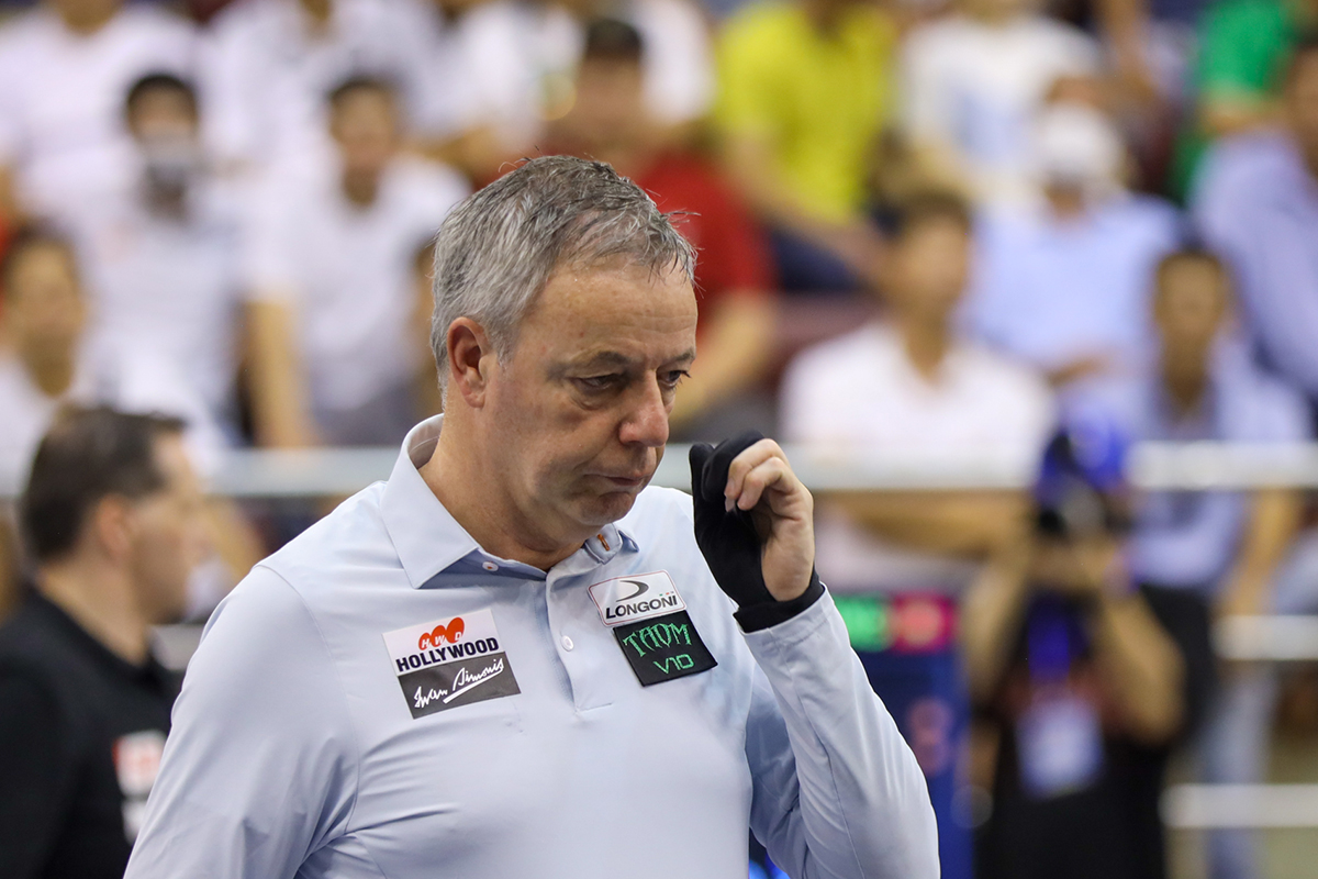 강력한 우승 후보 중 한 명이었던 딕 야스퍼스는 튀르키예의 어린 선수 부라크 하샤시에게 16강에서 패하고 말았다 .