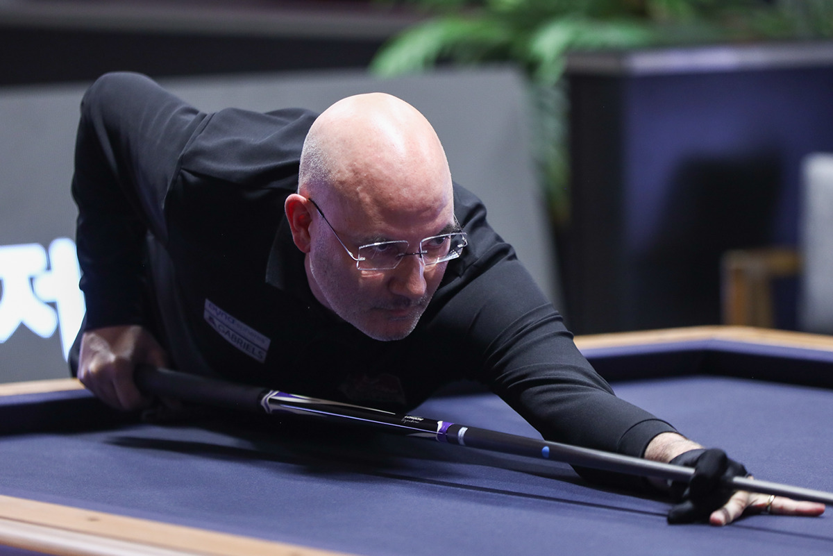 준결승전에서 고전 중인 마틴 호른