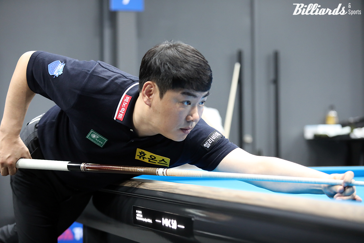 이상대(휴온스)는 김정섭을 3-0으로 꺾었다.