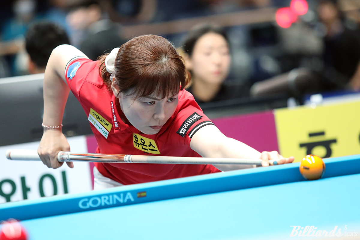 '여자 3쿠션 세계챔피언' 이신영(휴온스)이 프로당구 무대에서 처음으로 8강에 진출했다.  사진=고양/이용휘 기자