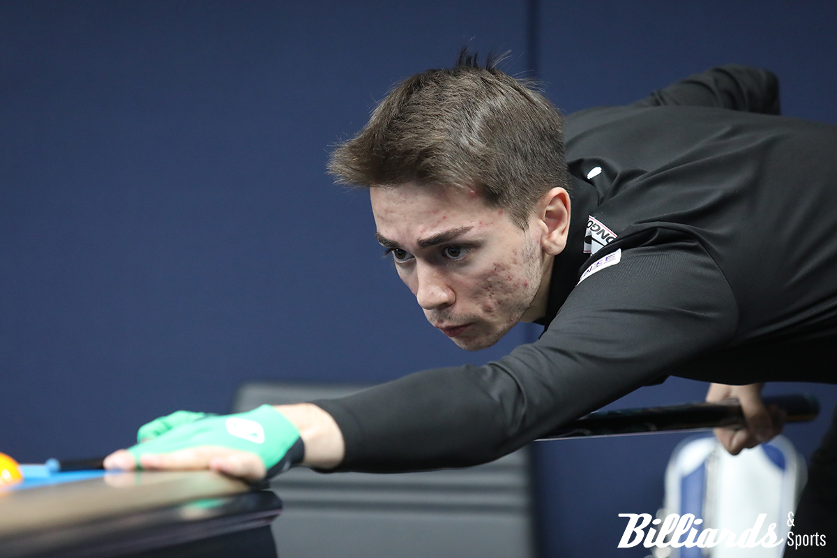 승부치기 끝에 다비드 사파타를 꺾고 32강에 오른 부라크 하샤시. 