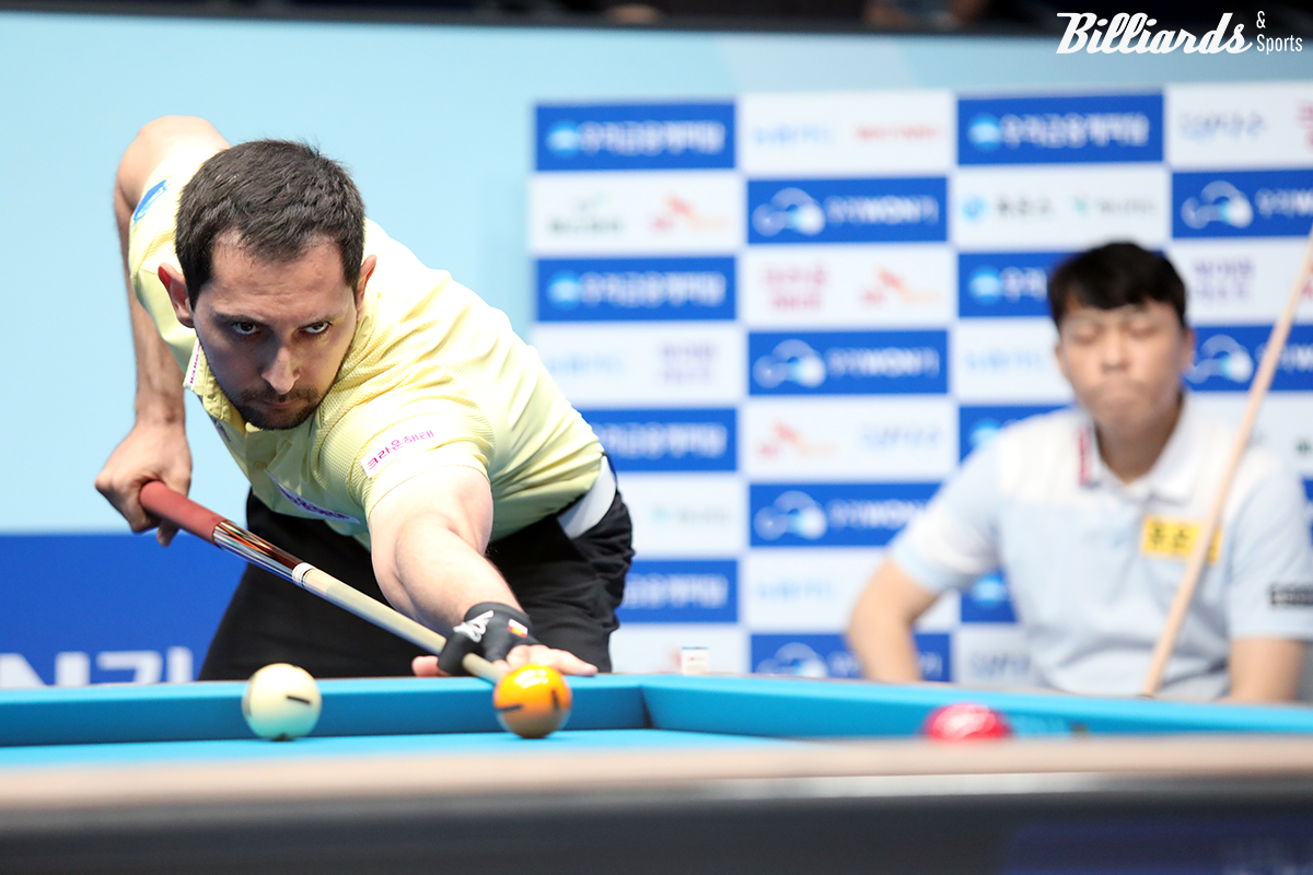 마르티네스는 8강전에서 '승부사' 최성원(휴온스)에게 세트스코어 3-1의 완승을 거두고 준결승에 진출했다. 