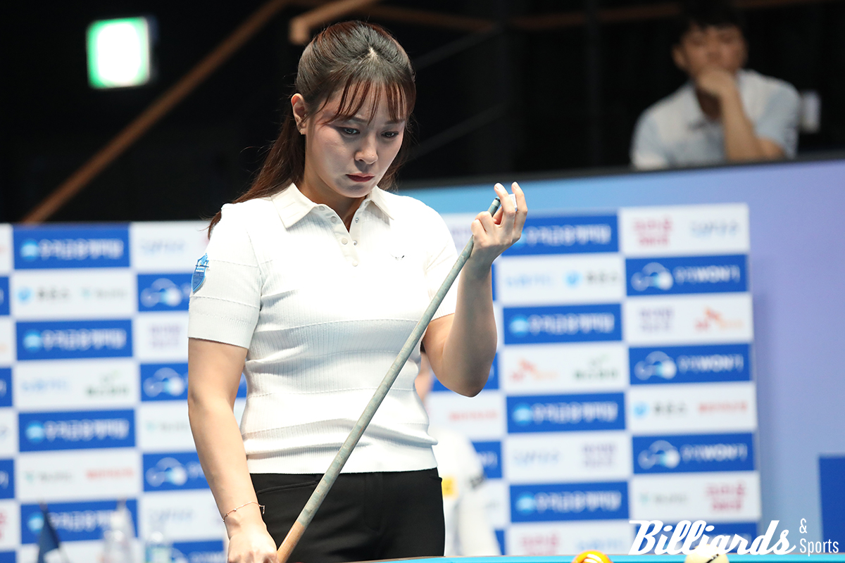 1, 2, 4세트를 빼앗기고 세트스코어 1-3으로 몰린 임경진은 5, 6세트를 연달아 차지하며 3-3 동점을 만들었으나 김세연의 7세트 퍼펙트큐에 무릎을 꿇고 말았다.