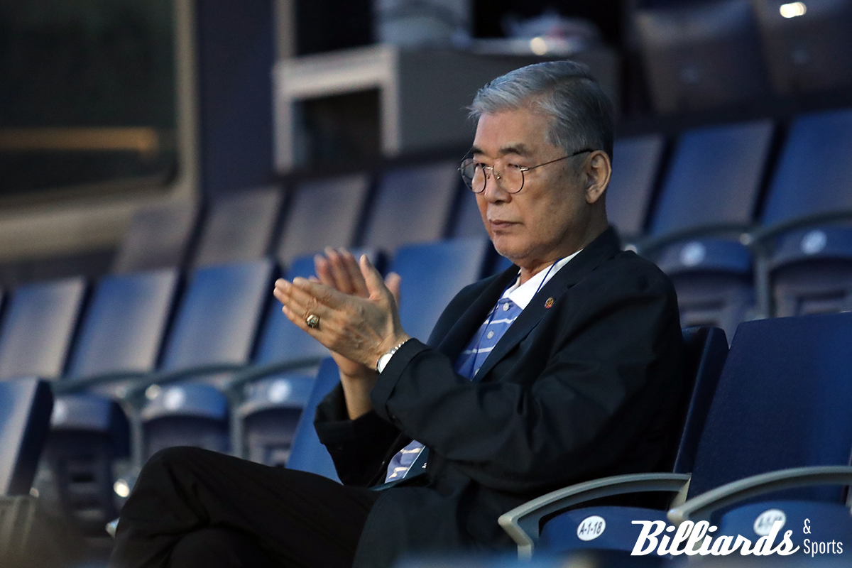 김영원과 부라크 하샤시의 준결승전 경기를 지켜보고 있는 박병문 원로.