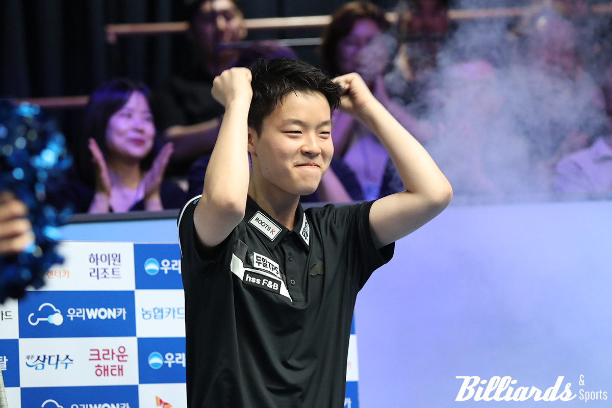 김영원이 결승전에 앞서 화이팅을 외치고 있다.