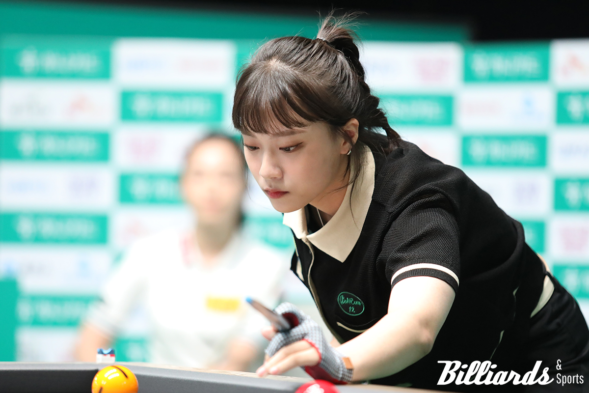 차유람과 64강에서 대결한 중인 정보윤.