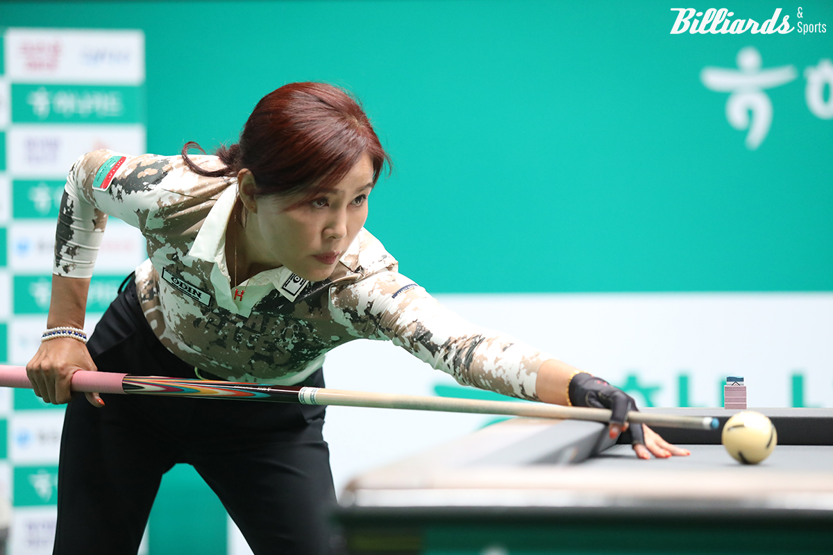 박지현1은 김경자와 10이닝까지 19:20의 난타전을 벌이다가 18이닝 만에 25:22로 신승을 거뒀고, 32강에서 차유람과 맞붙는다.