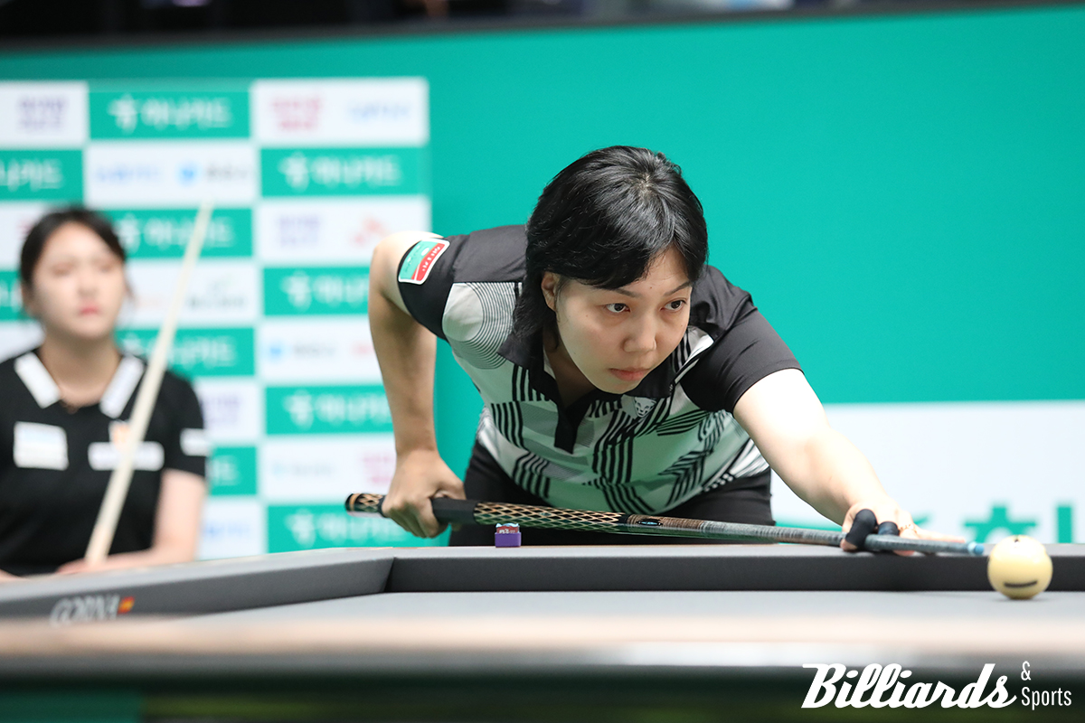 최지선은 김민아를 물리치고 32강 진출에 성공했다.