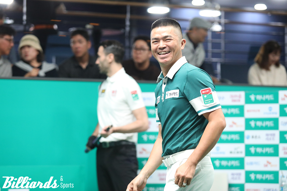 승부치기 승리 후 환하게 미소 짓는 응우옌꾸옥응우옌