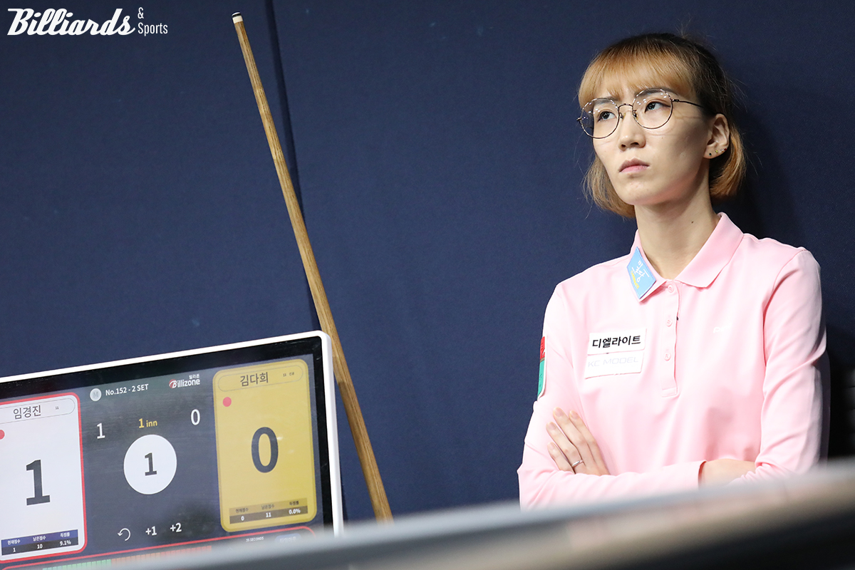 김다희는 임경진을 상대로 쉽지 않은 승부가 예상됐는데, 121분 동안 치열한 승부 끝에 승리를 거두고 8강에 진출했다.