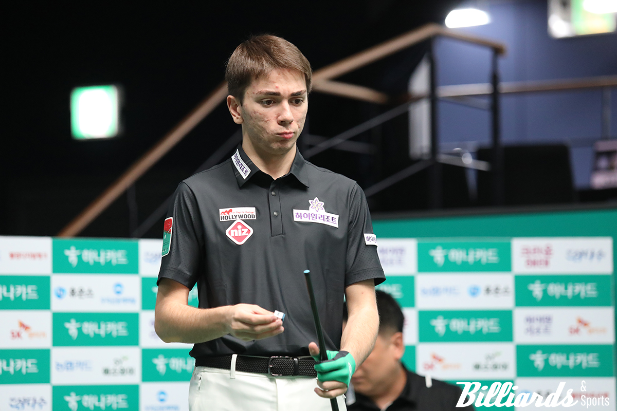 조재호와 32강 대결 중인 부라크 하샤시