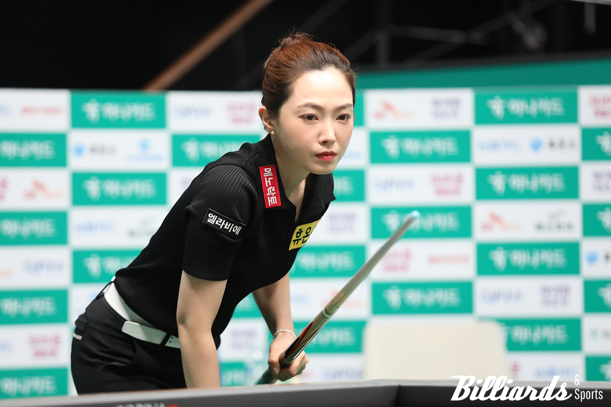 김상아에게 세트스코어 1-3으로 패한 차유람은 또 한 번 16강에서 짐을 쌌다.