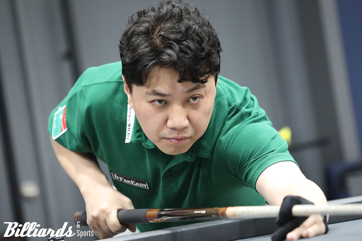 다니엘 산체스의 16강 상대는 한국의 김종원이다.