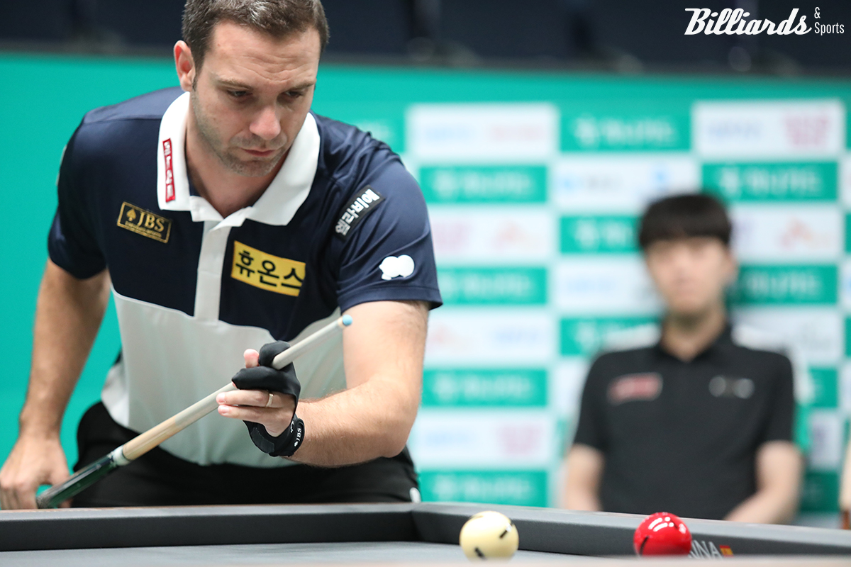 스페인은 '탑건' 하비에르 팔라손(휴온스)을 비롯해 마르티네스와 몬테스까지 3명이나 8강에 진출했다.