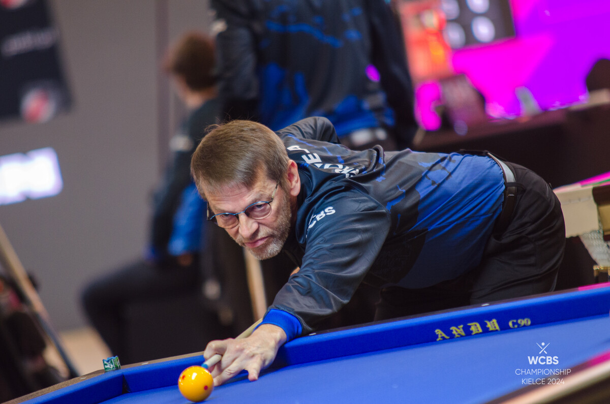 둘째 날 아시아 선수 두 명을 꺾고 2승을 거둔 토브욘 블롬달(스웨덴).